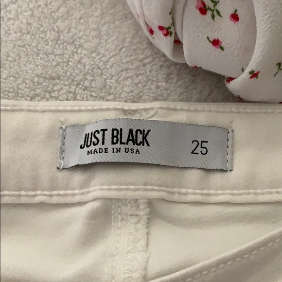 Just Black- White Skinny Jeans - Picture 5 of 6